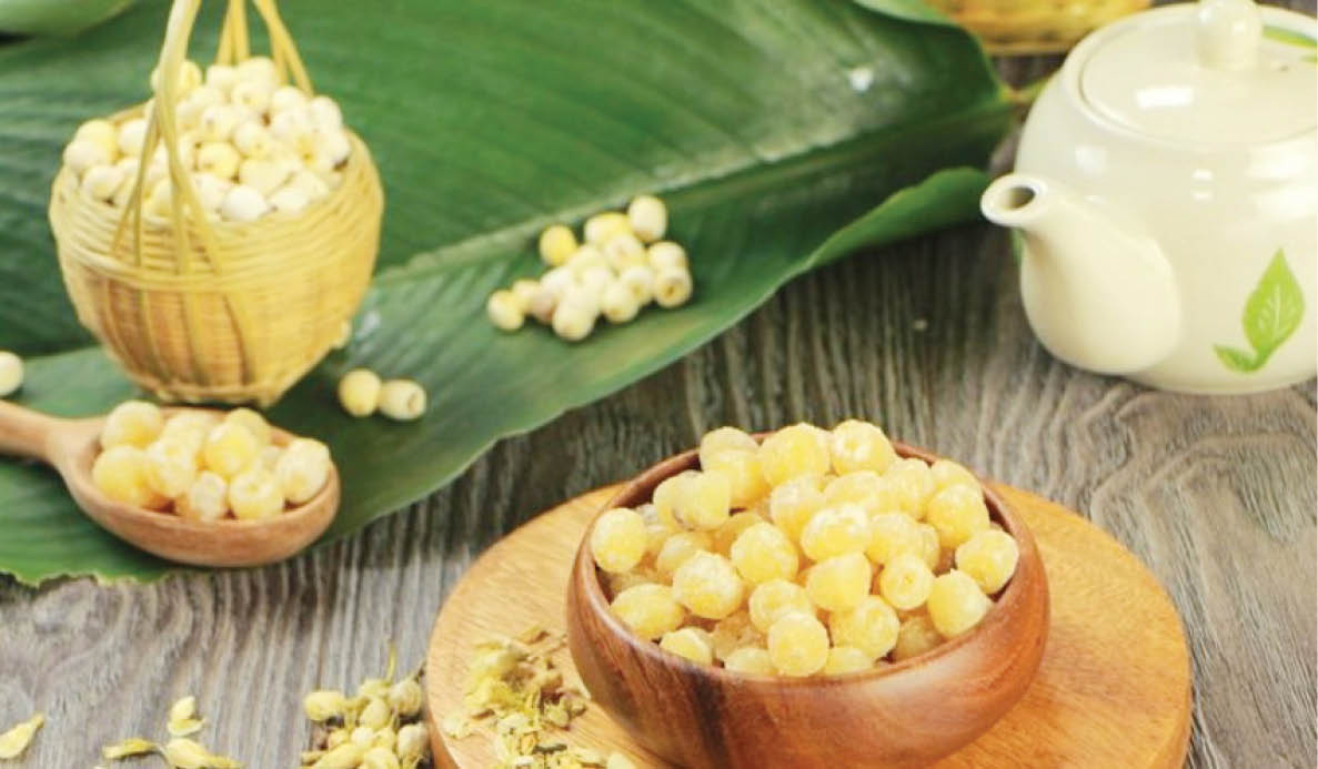 Tinh tế mứt hạt sen xứ Huế