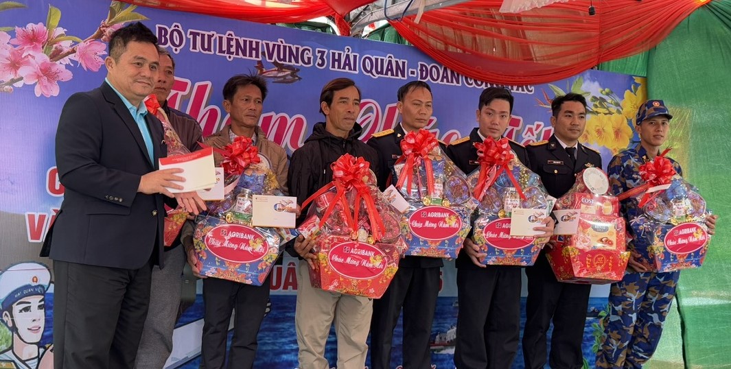 Đem mùa xuân sớm đến các đảo Cồn Cỏ và Lý Sơn