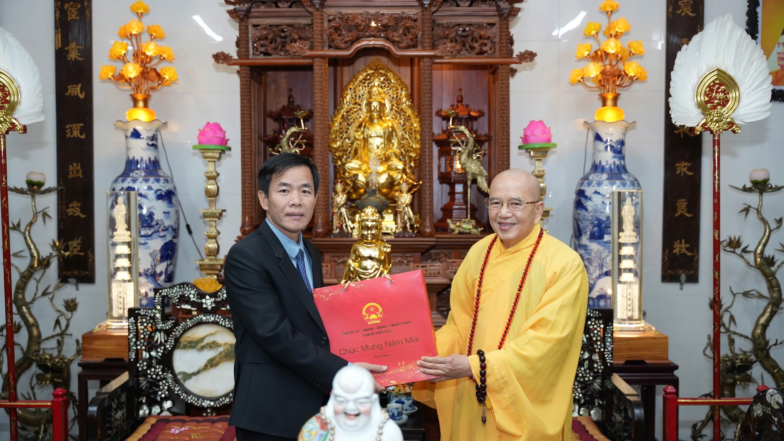 Lãnh đạo tỉnh thăm, chúc tết chức sắc tôn giáo