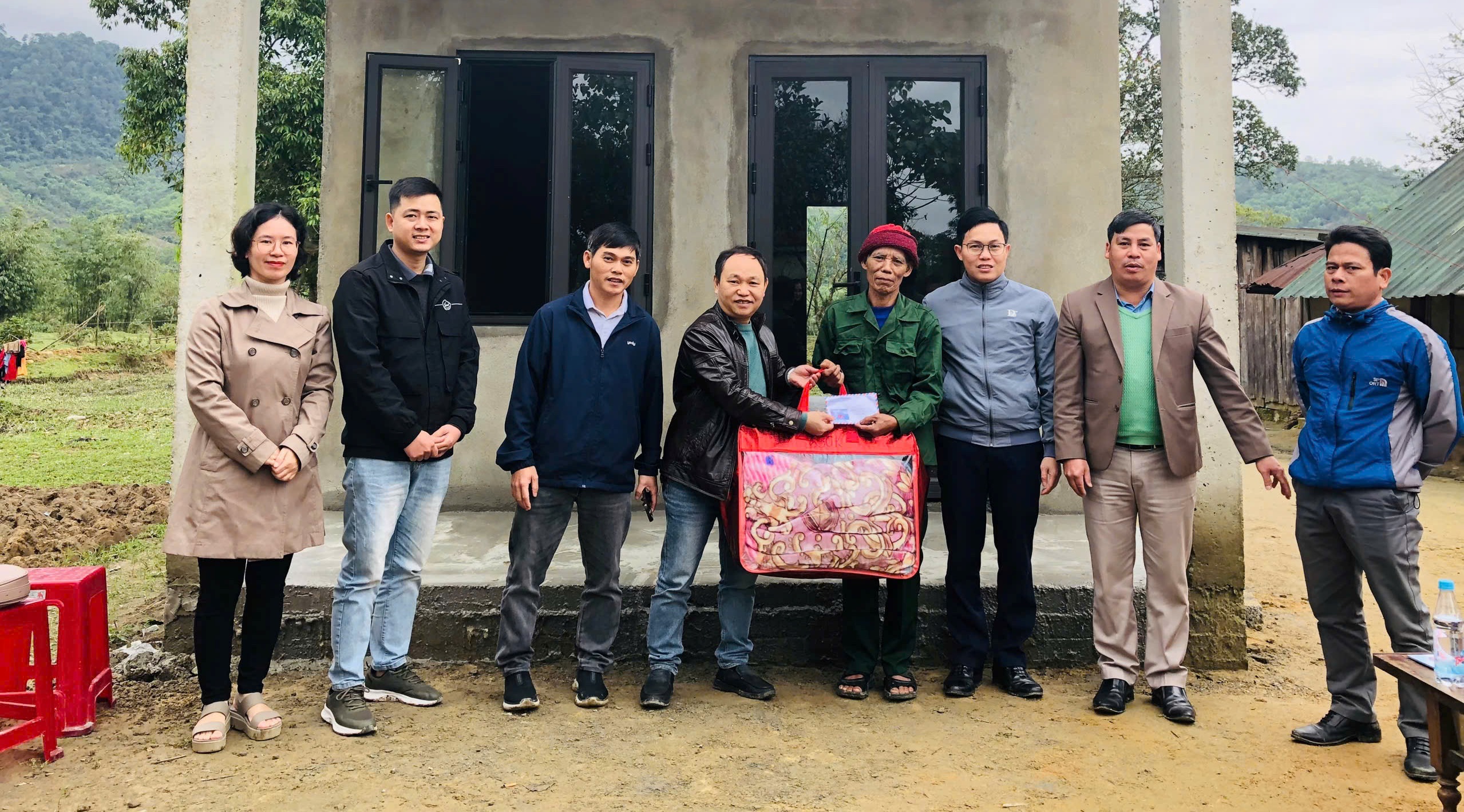 Khánh thành, bàn giao Nhà nhân ái của Giải bóng đá báo chí miền Trung lần thứ 10