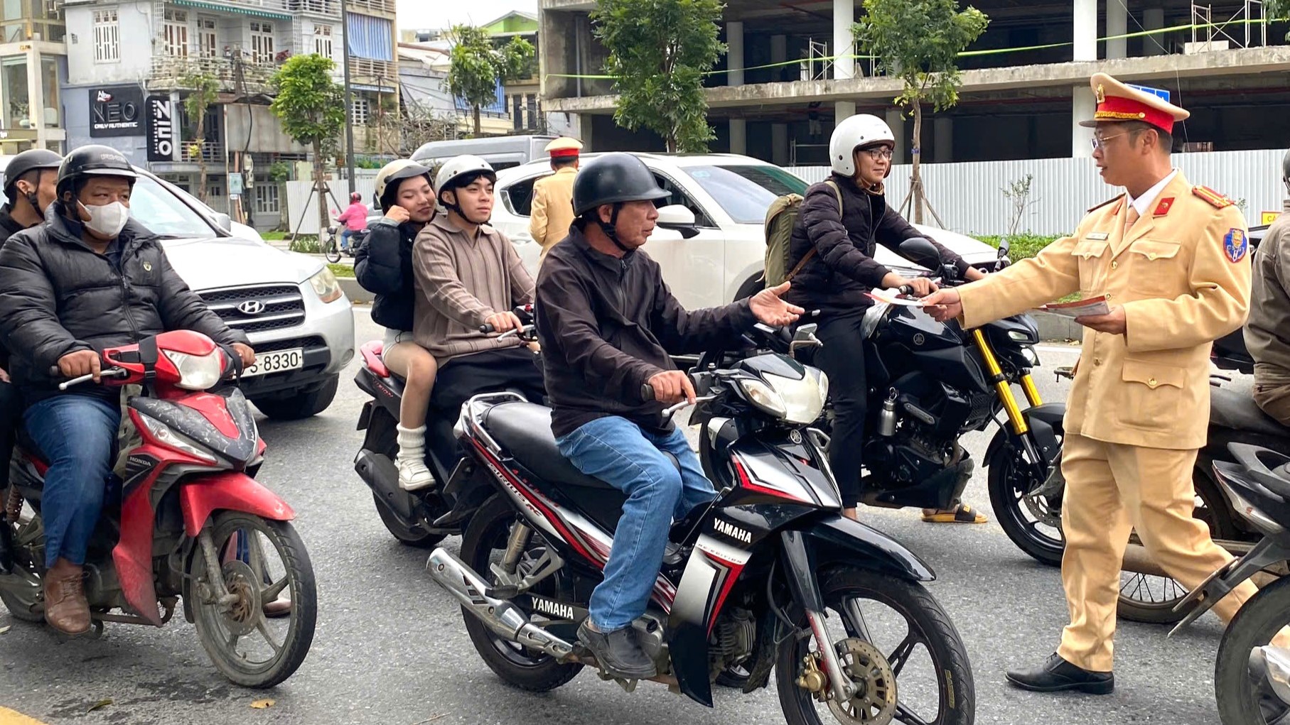 Đảm bảo trật tự, an toàn giao thông dịp Tết