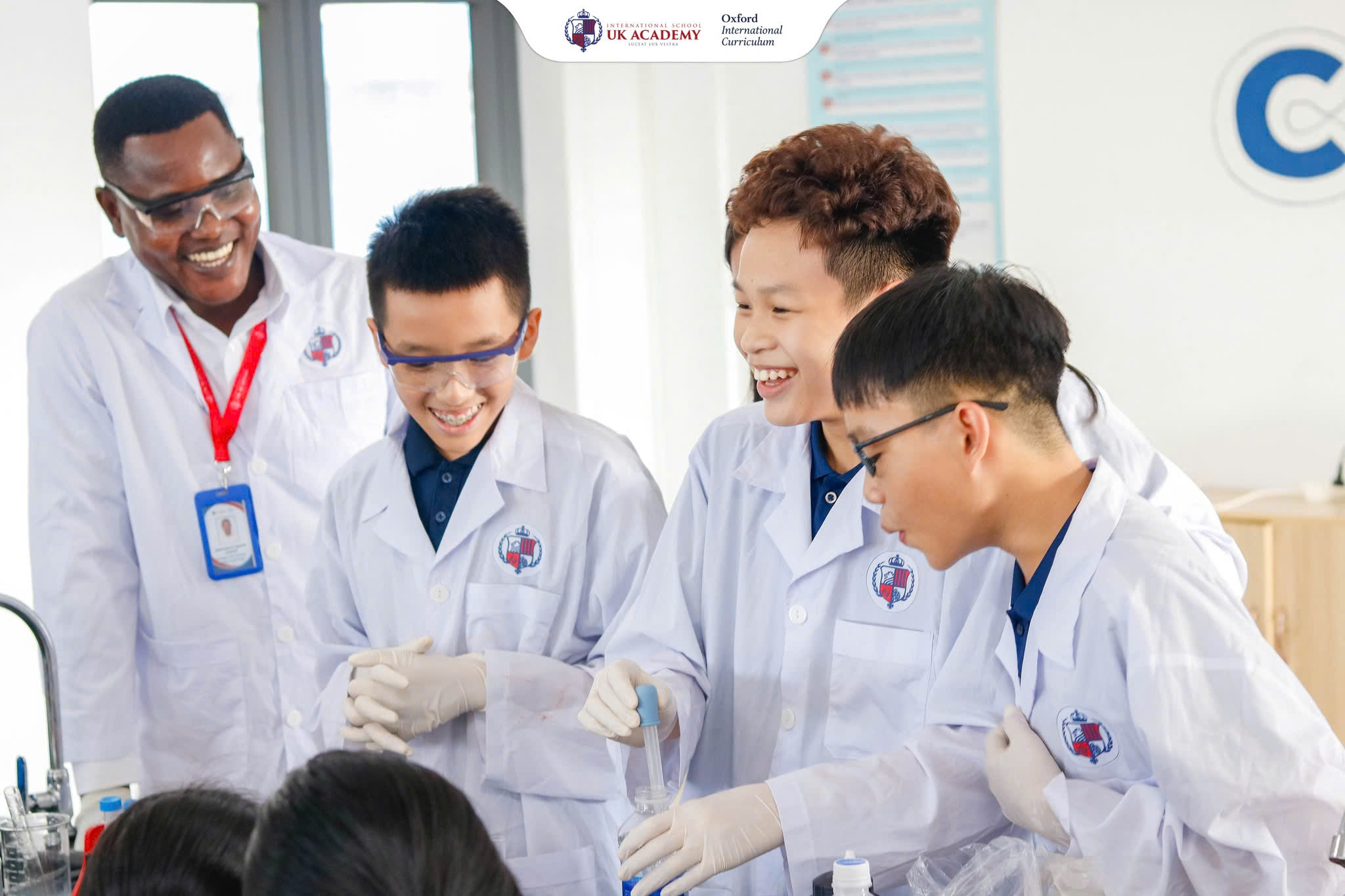 Lựa chọn cho con vào lớp 10 ngôi trường hội nhập quốc tế - chắp cánh tương lai cho con tiến ra thế giới