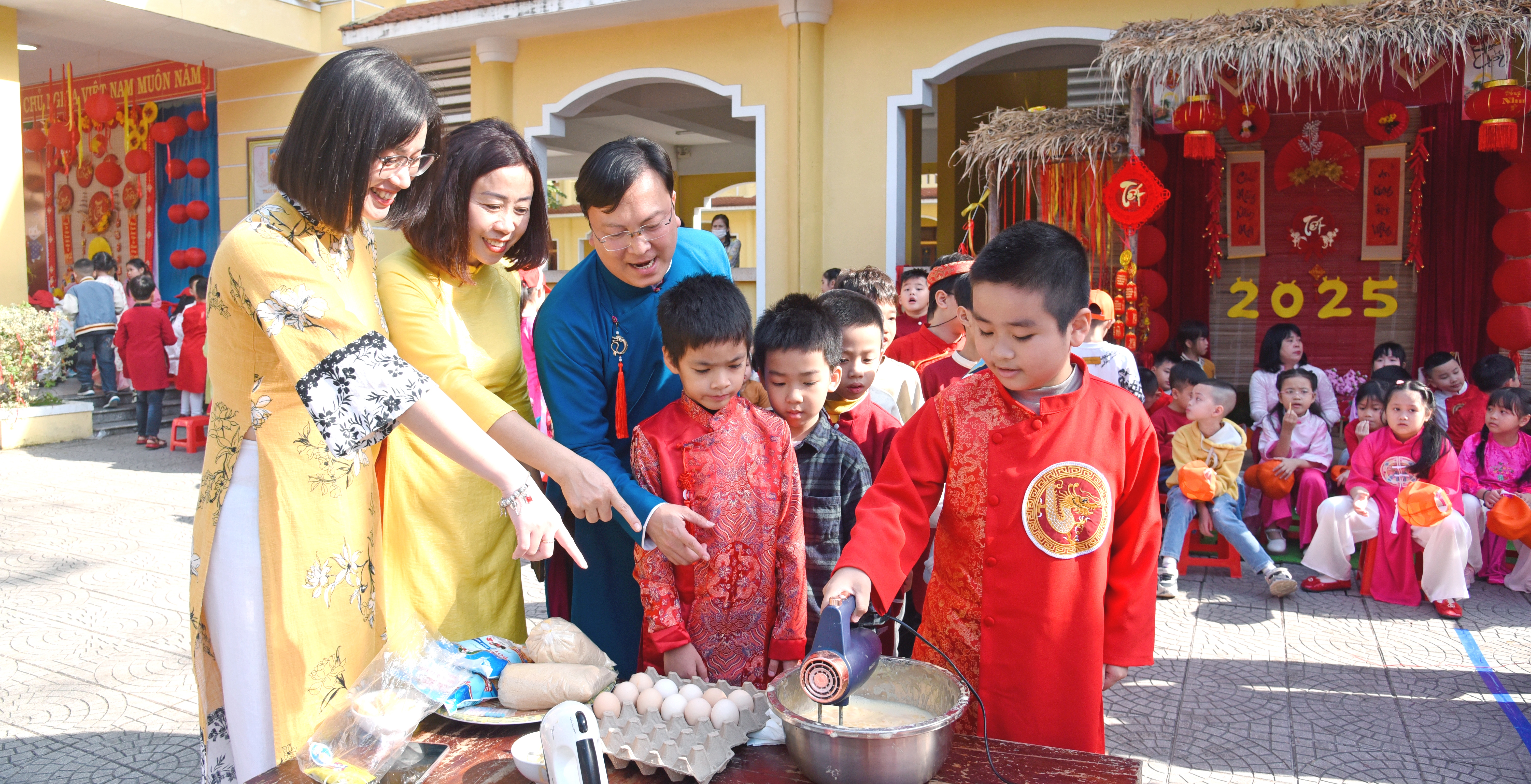 Học văn hóa địa phương qua trải nghiệm Tết