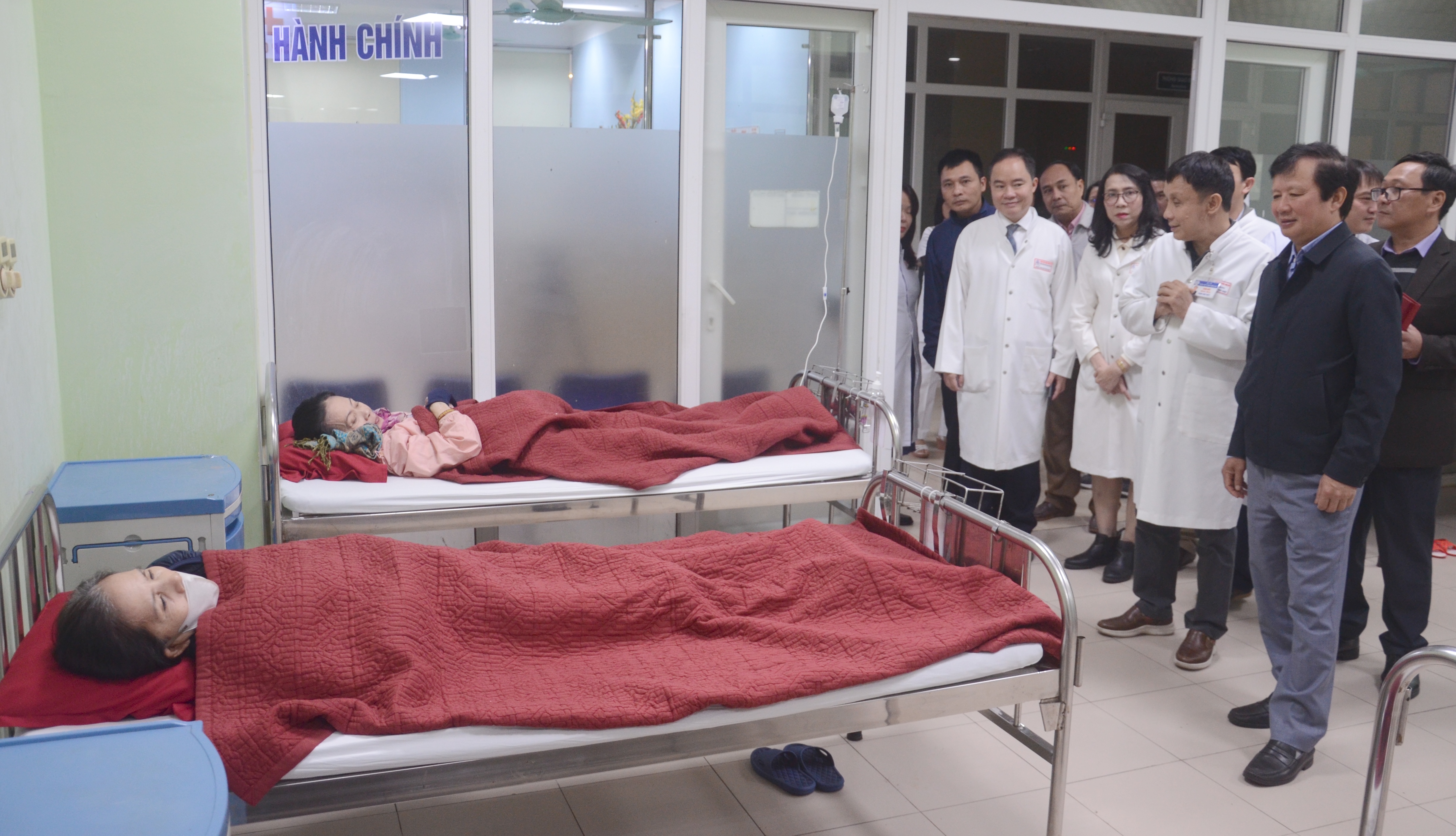 Chăm sóc tốt cho bệnh nhân trong dịp tết Ất Tỵ