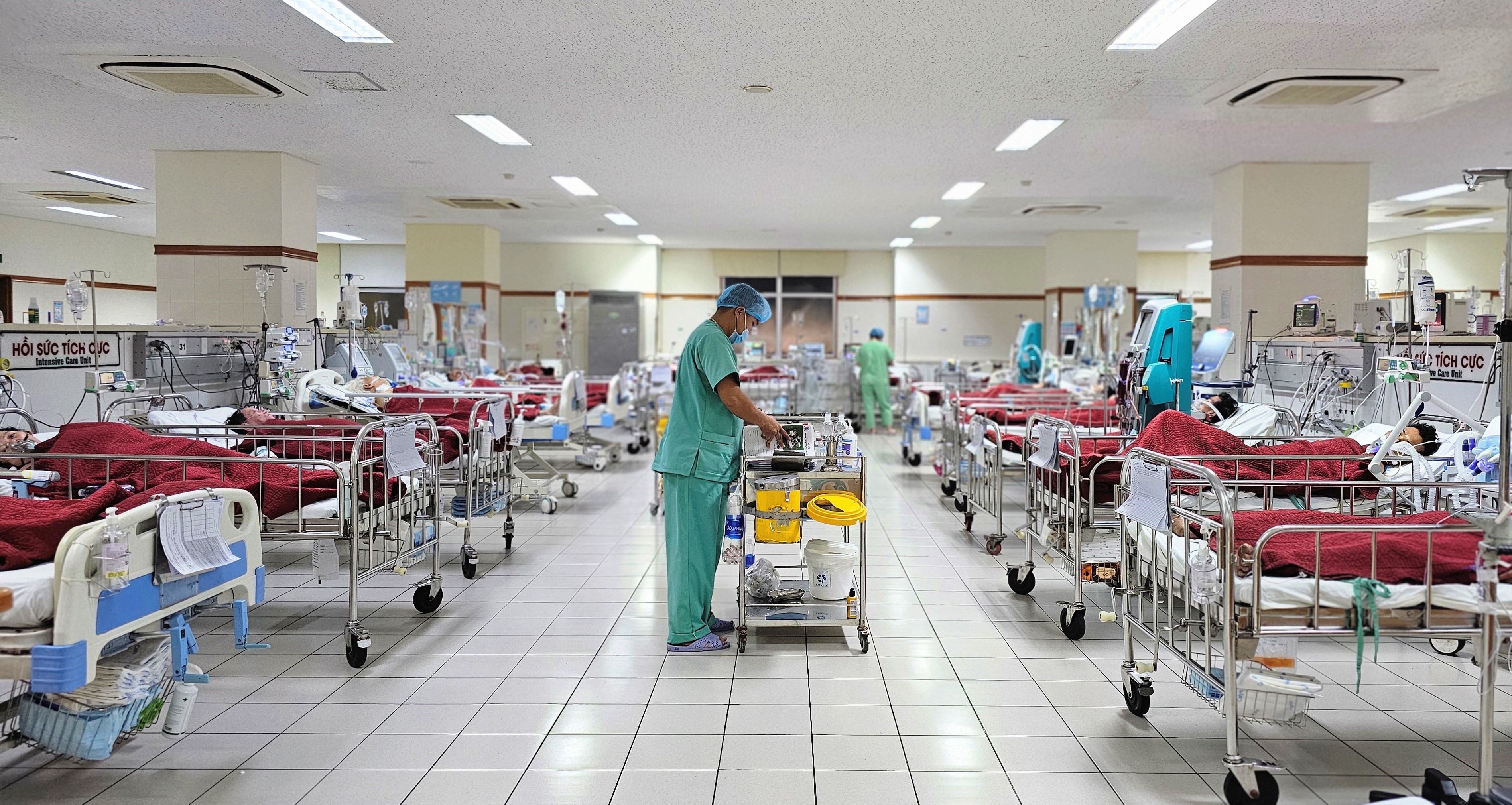 Xuyên Tết phục vụ bệnh nhân