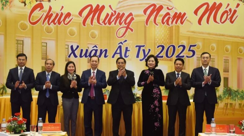 Hướng tín dụng vào những lĩnh vực ưu tiên, chăm lo cho người dân, doanh nghiệp phát triển sản xuất, kinh doanh