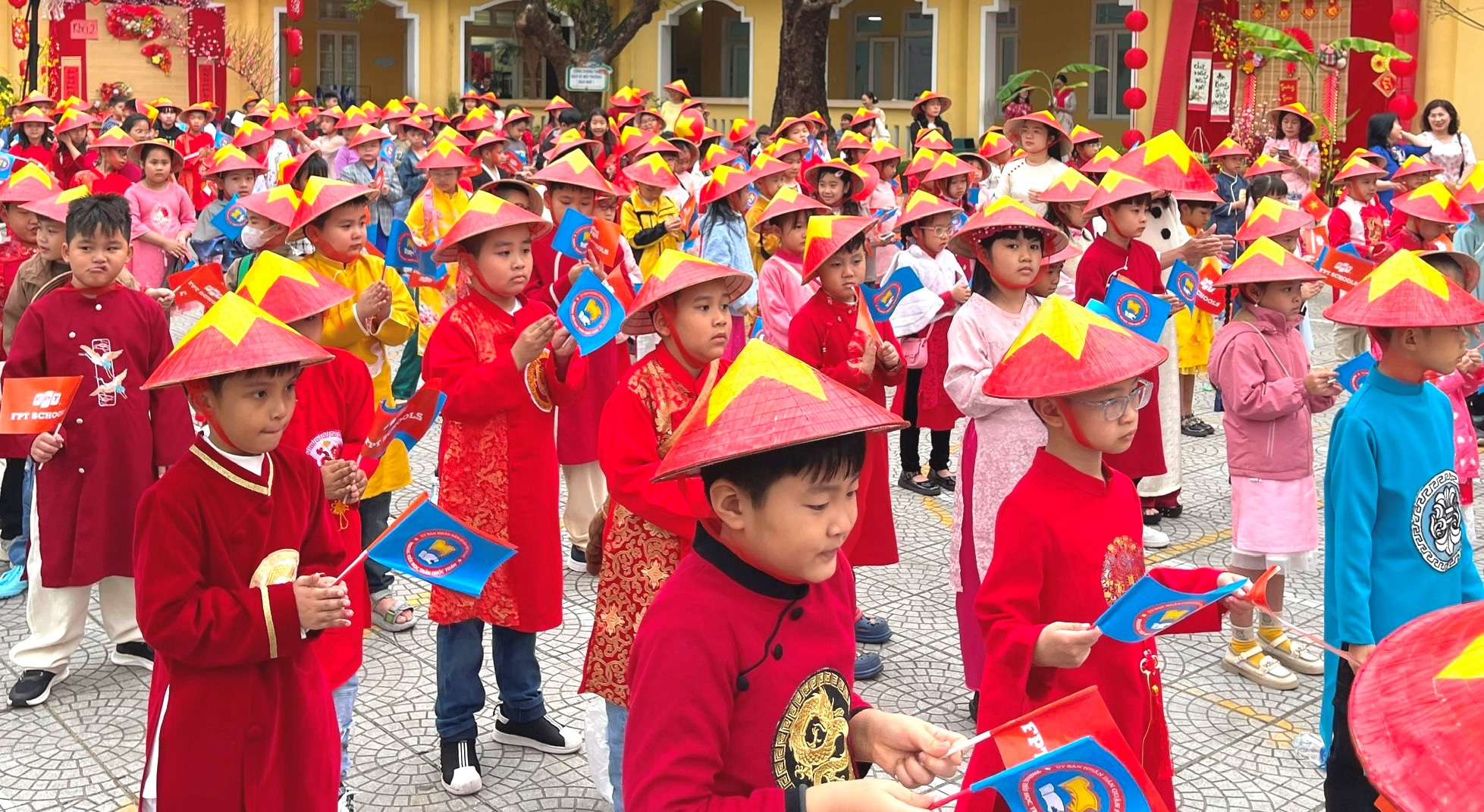 Chuyến du xuân hướng về Đảng, Bác Hồ kính yêu