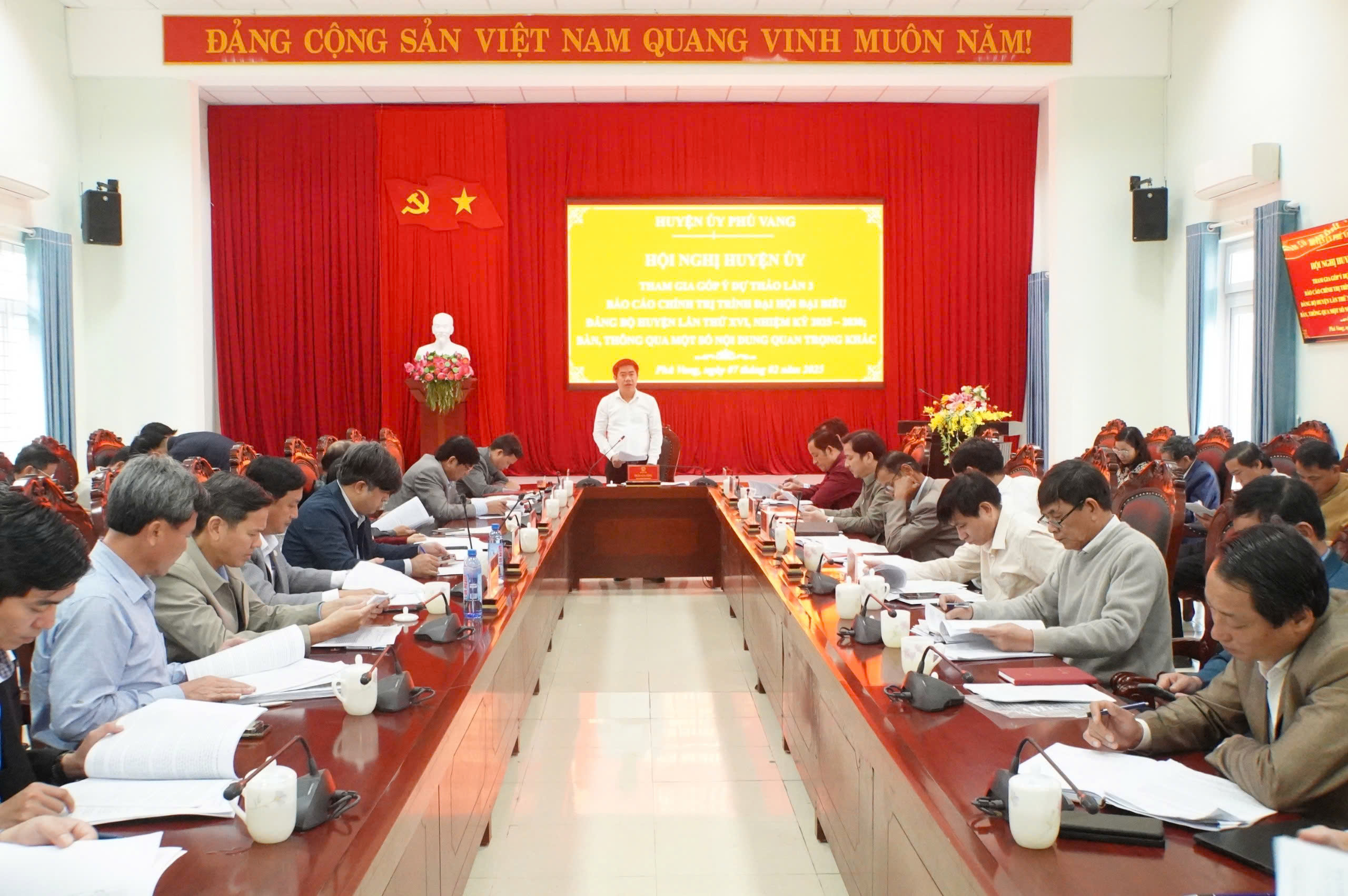 Phú Vang Góp ý dự thảo lần 3 Báo cáo Chính trị trình Đại hội đại biểu Đảng bộ huyện