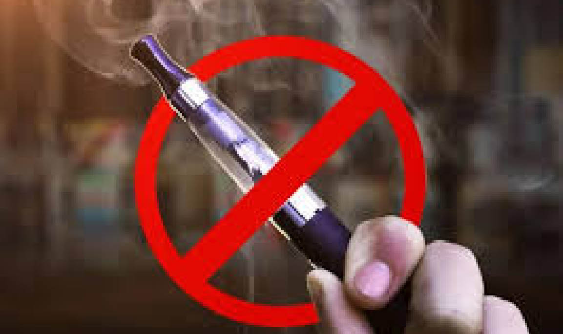 Hong Kong sẽ cấm hút thuốc lá điện tử ở nơi công cộng