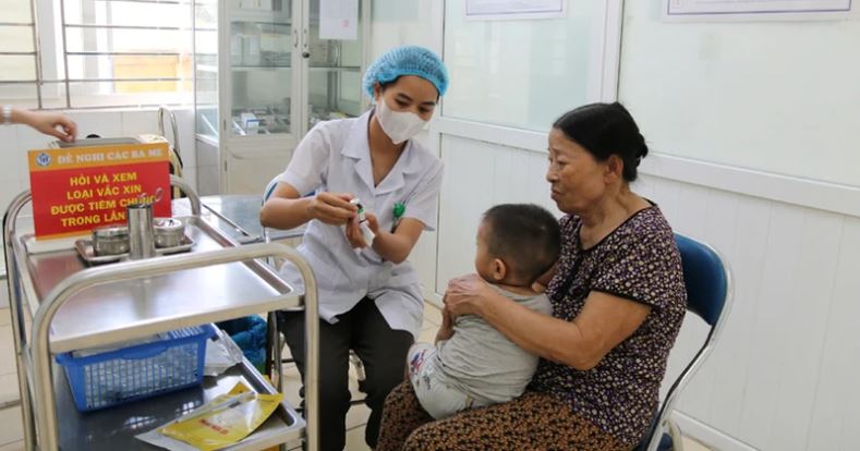 Các địa phương khẩn trương xây dựng kế hoạch và tổ chức chiến dịch tiêm vaccine phòng, chống dịch sởi