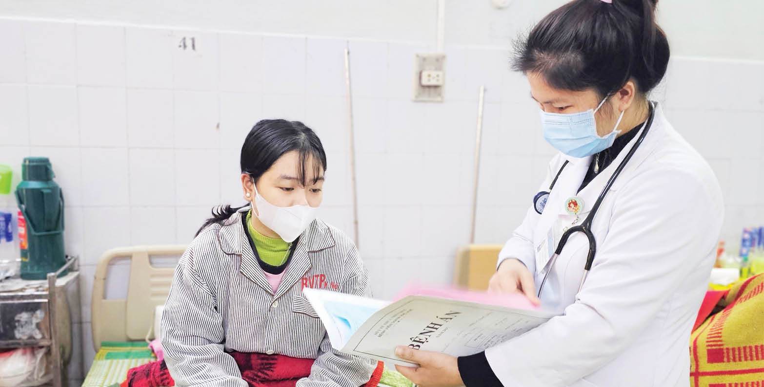 Tháo gỡ nợ lương cán bộ y tế