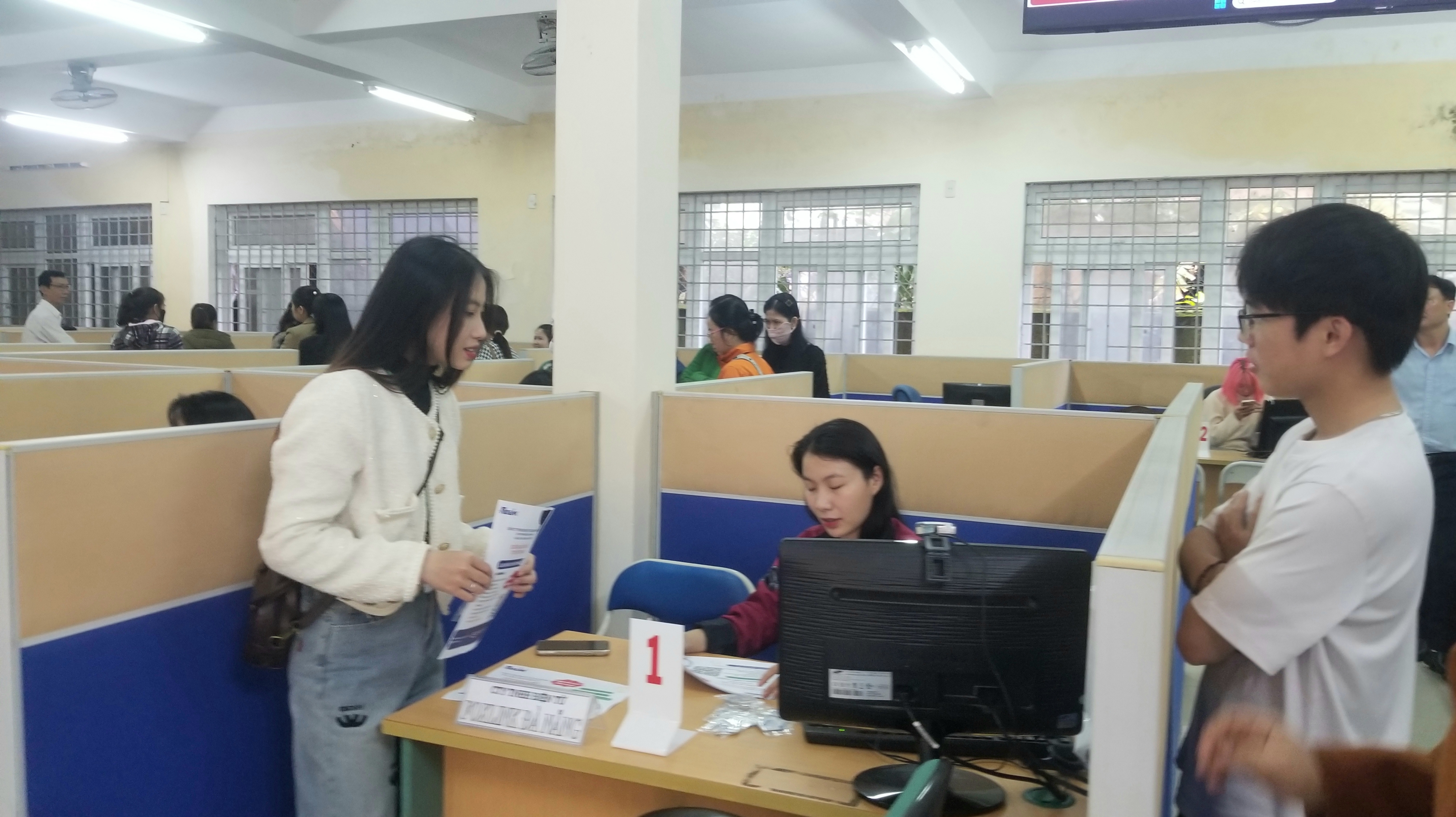 Nhiều cơ hội việc làm mới cho người lao động