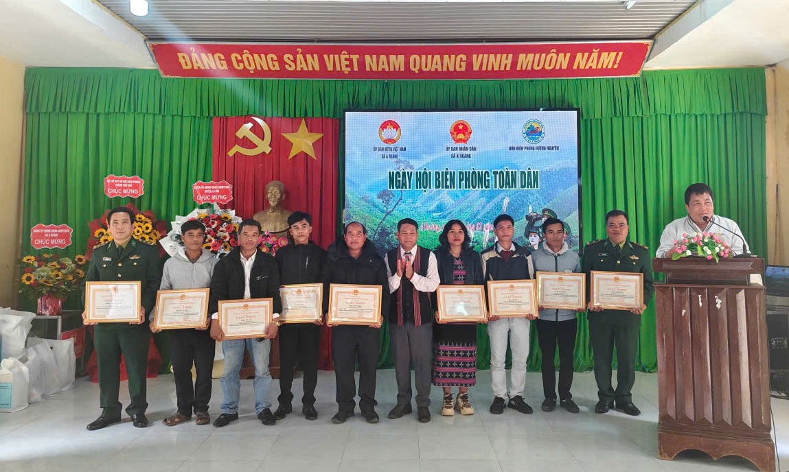 10 năm thực hiện tốt phong trào toàn dân tham gia bảo vệ chủ quyền lãnh thổ