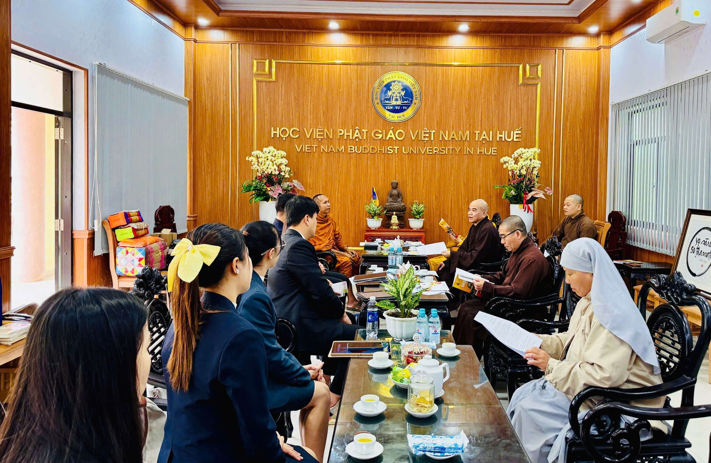 Tăng cường hợp tác giữa MBU ISC và Học viện PGVN tại Huế