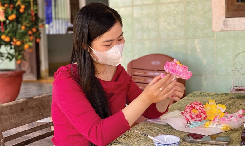https://file.huengaynay.vn/data/0/images/2025/02/28/upload_3836/la.jpg?dpi=150&quality=100&w=850