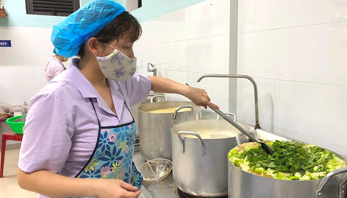 Đảm bảo an toàn thực phẩm, dinh dưỡng học đường trong các cơ sở giáo dục có tổ chức bán trú