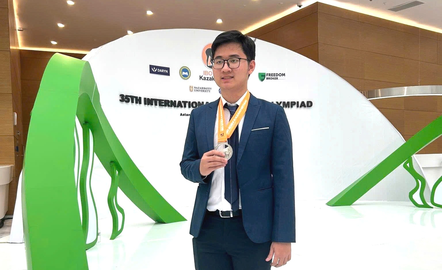 Đề nghị xét tặng học sinh Hồ Đức Trung là “Công dân tiêu biểu thành phố Huế” năm 2024