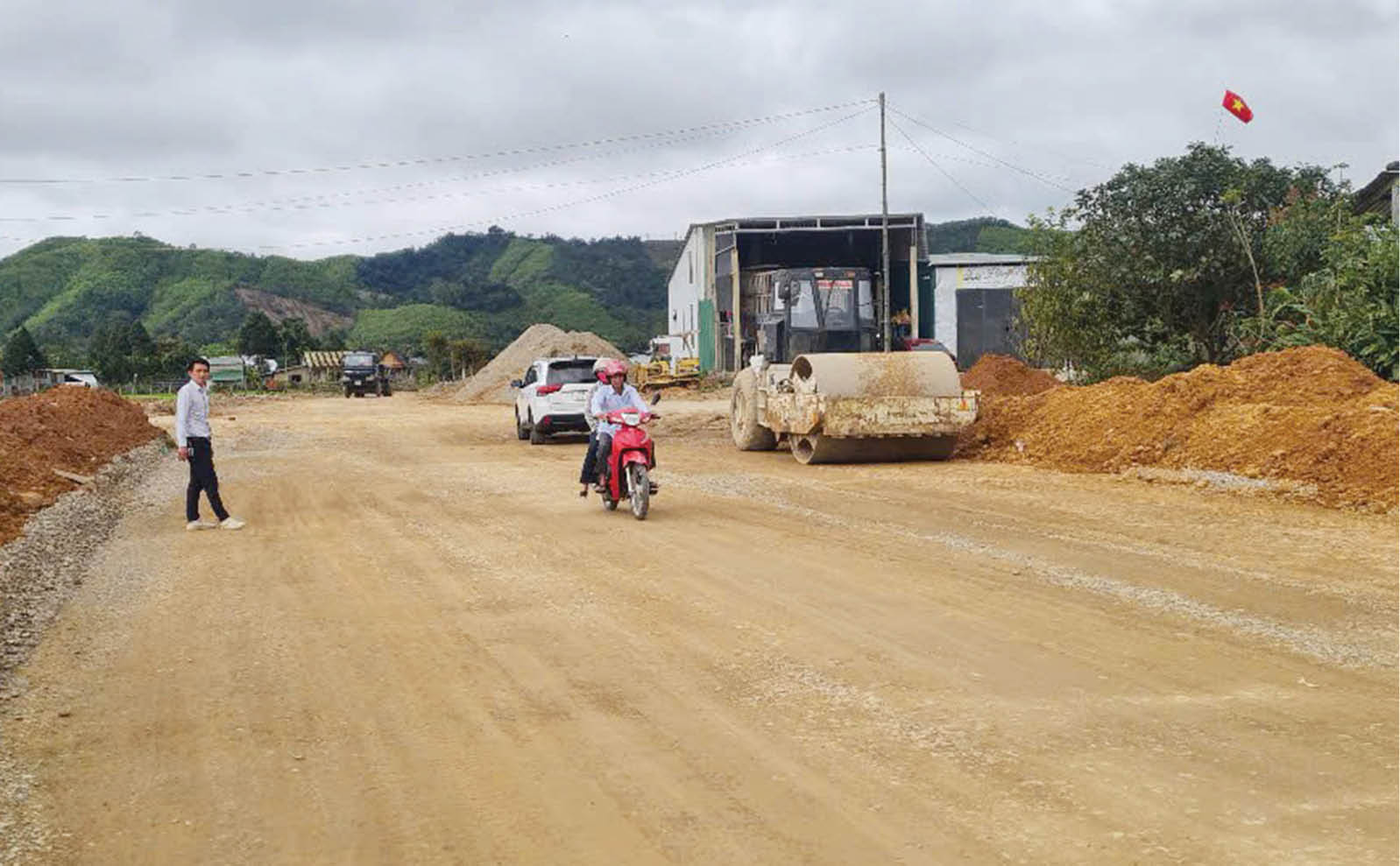 Đầu tư hạ tầng phục vụ phát triển