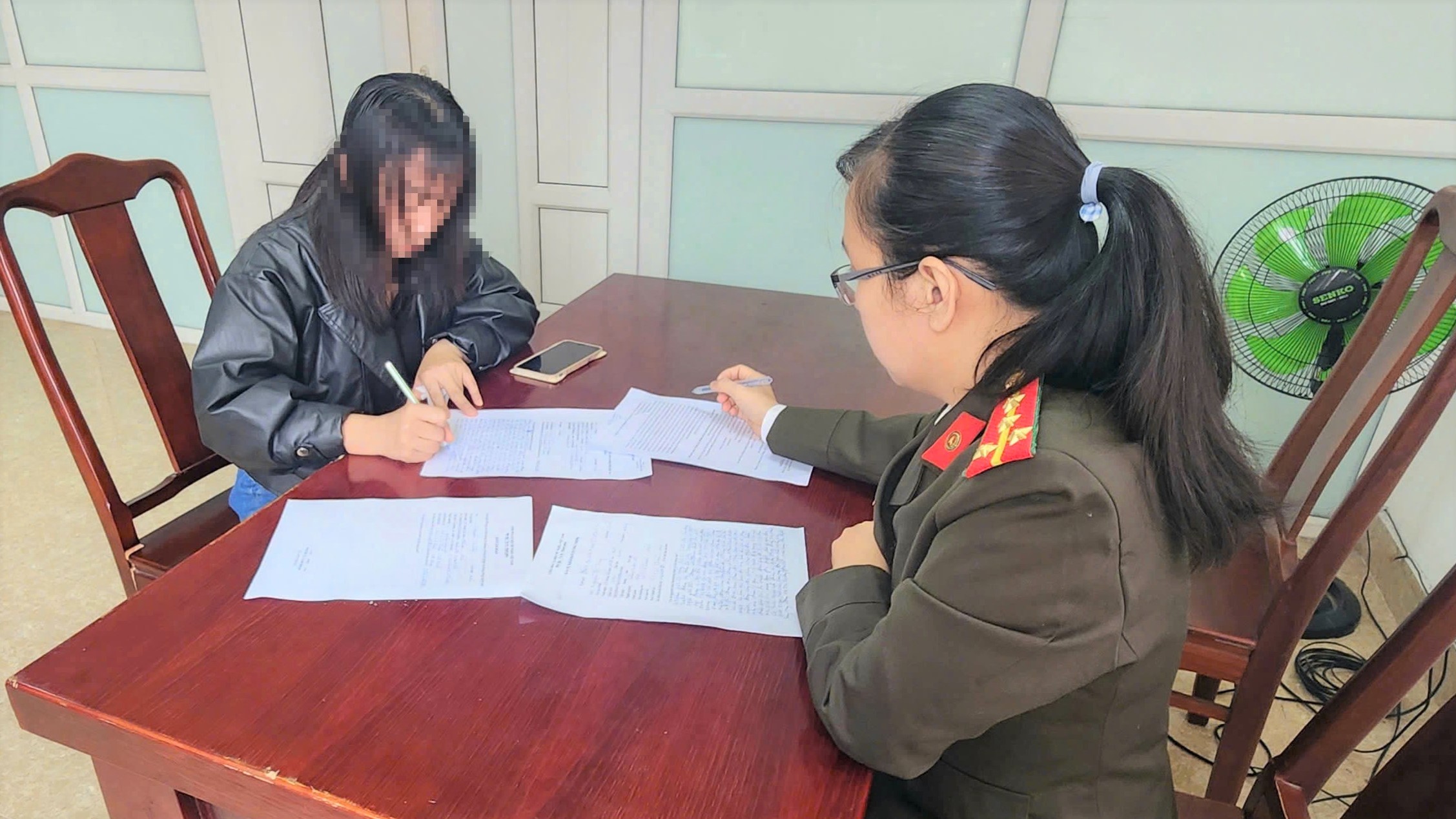 Xử phạt hành chính 3 cá nhân vì đăng tải thông tin sai sự thật về bắt cóc