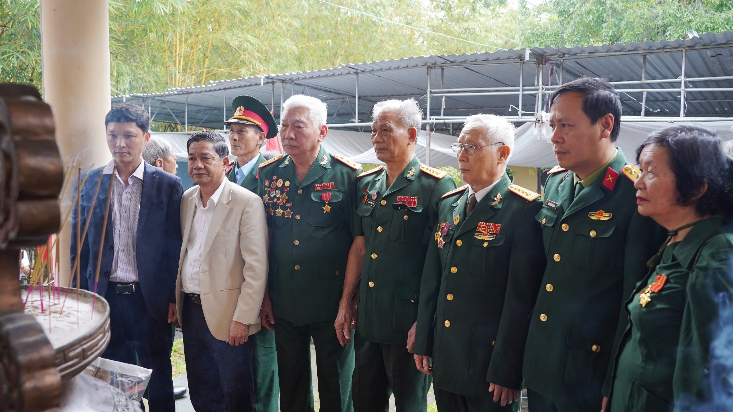 Truy tặng Kỷ niệm chương cho 10 liệt sĩ hy sinh tại Trạm phẫu Tiền phương