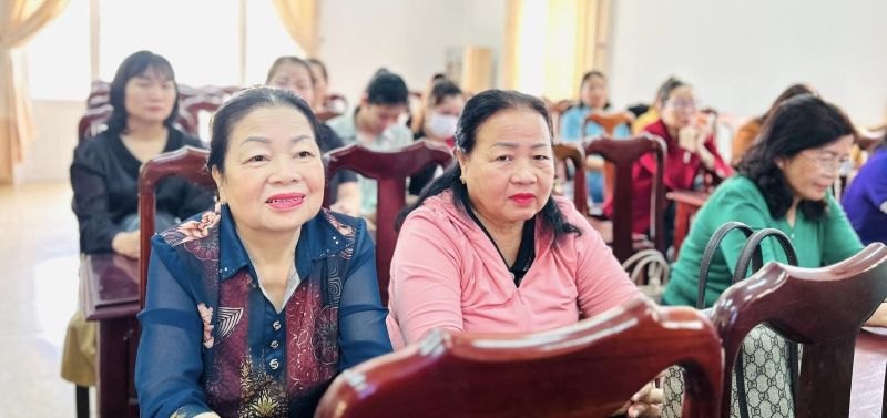 Bảo vệ quyền và lợi ích hợp pháp của phụ nữ, trẻ em