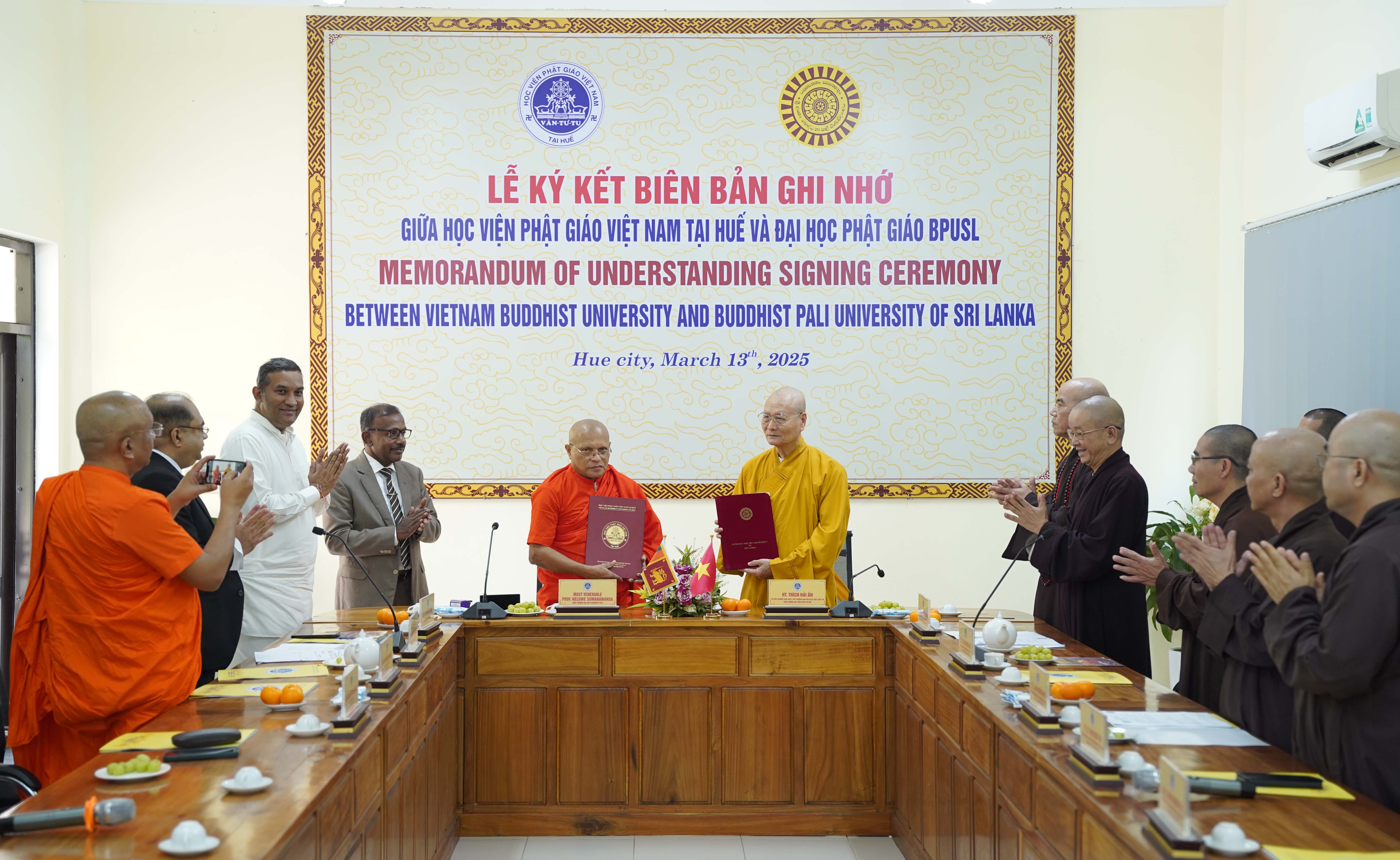 Đại sứ Sri Lanka tại Việt Nam cùng Đại học BPUSL thăm, ký kết ghi nhớ hợp tác với Học viện PGVN tại Huế