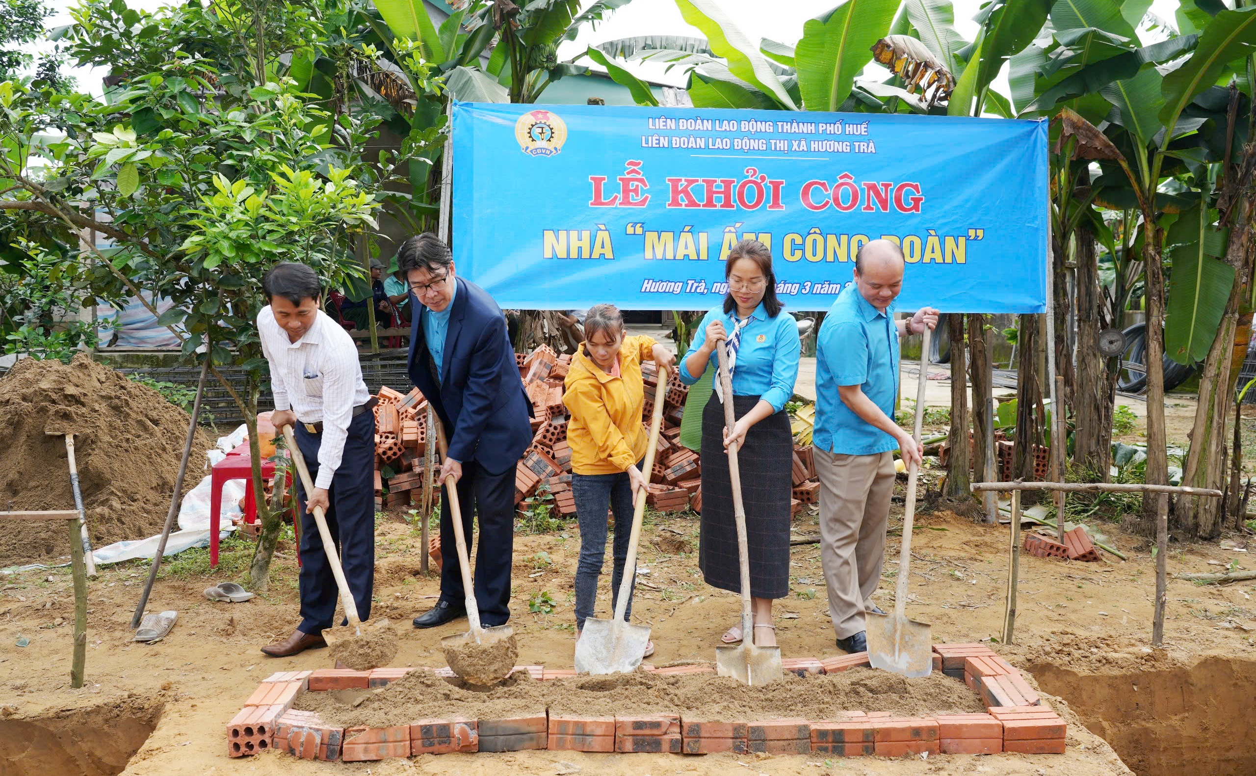 Hỗ trợ đoàn viên an cư