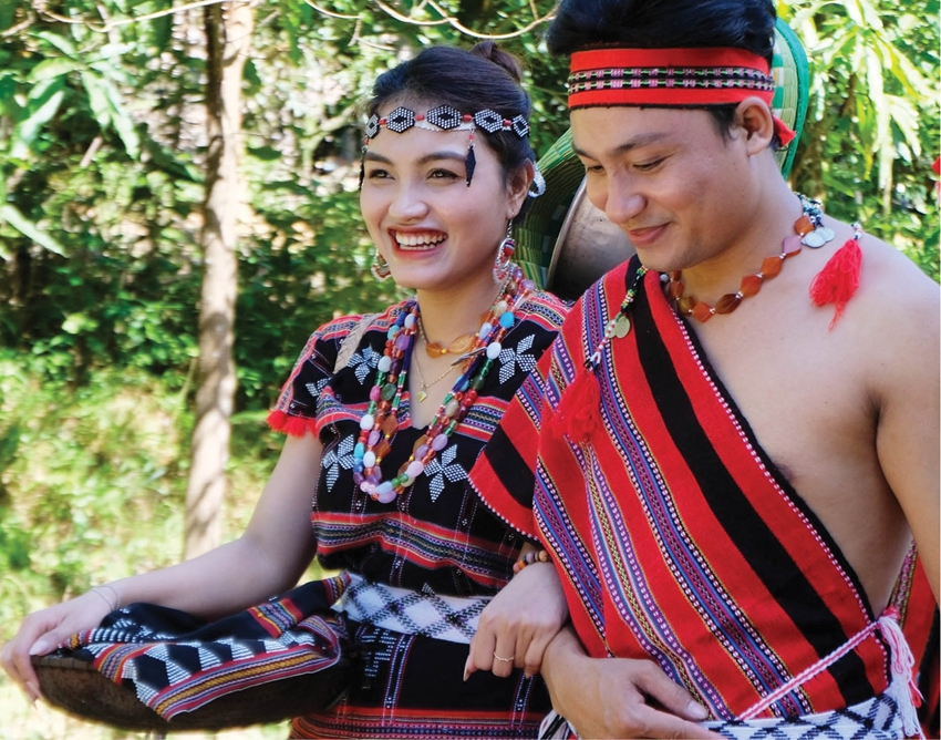 https://file.huengaynay.vn/data/0/images/2025/03/16/upload_3832/nguoi-paco.jpg?dpi=150&quality=100&w=850