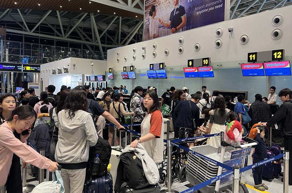 “Con cháu” một nhà cả…