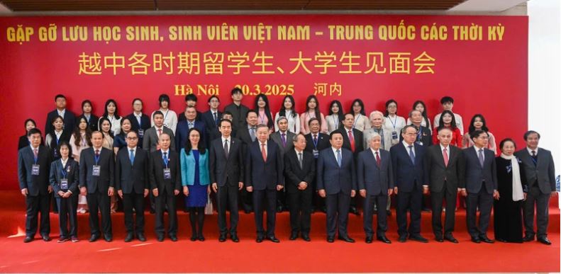 Đưa quan hệ Việt Nam-Trung Quốc tiếp tục phát triển tốt đẹp, hiệu quả, bền vững lâu dài