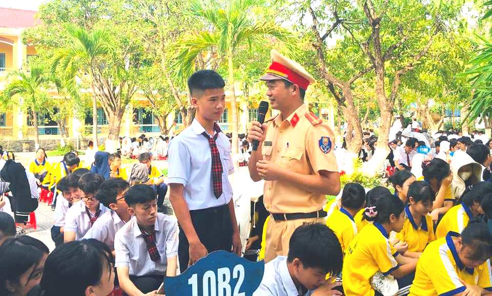 Nâng cao hiệu quả tuyên truyền, phổ biến, giáo dục pháp luật trong học đường