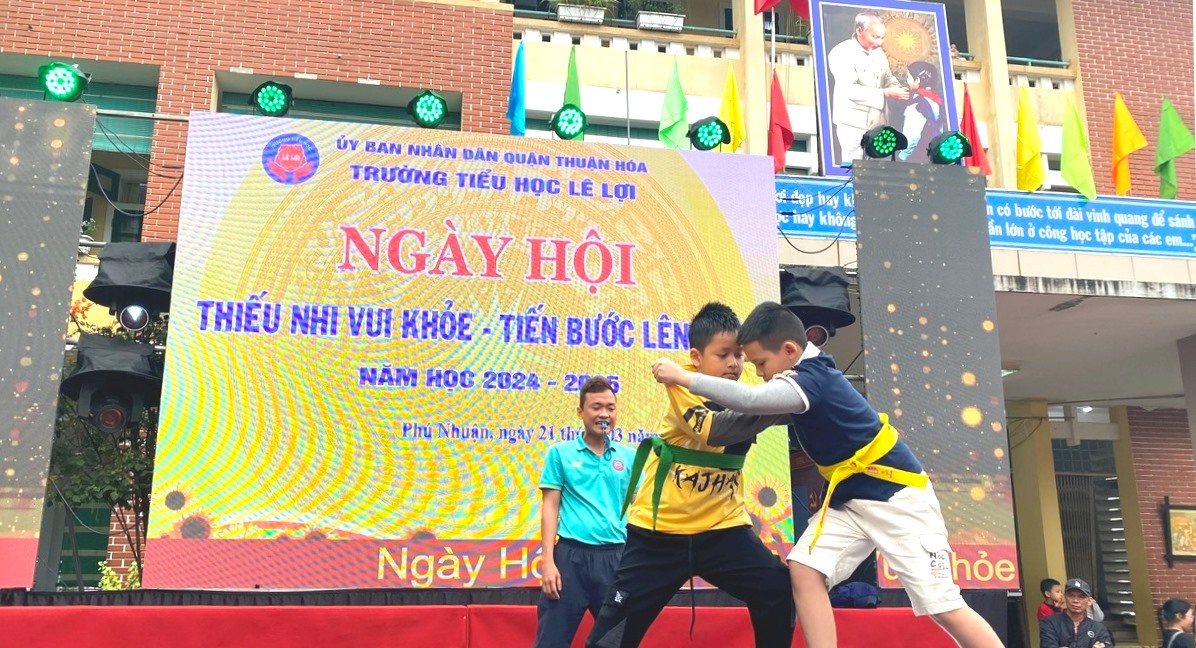 Ngày hội “Thiếu nhi vui khỏe – Tiến bước lên Đoàn”