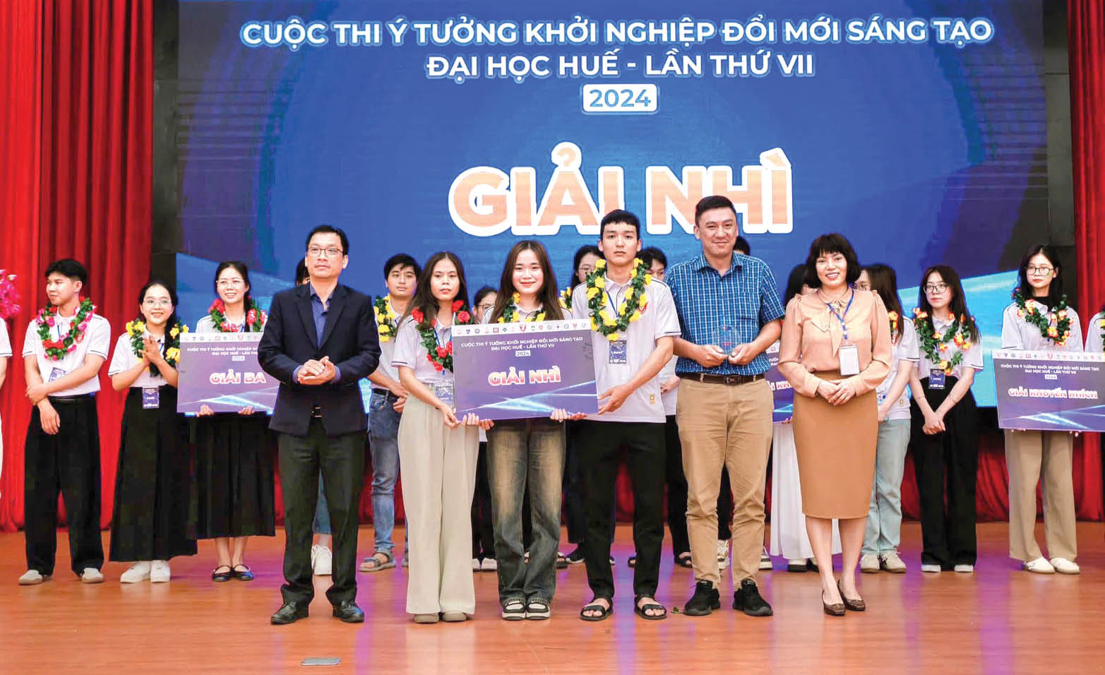 Ươm mầm khởi nghiệp từ dự án HUAF - BIO