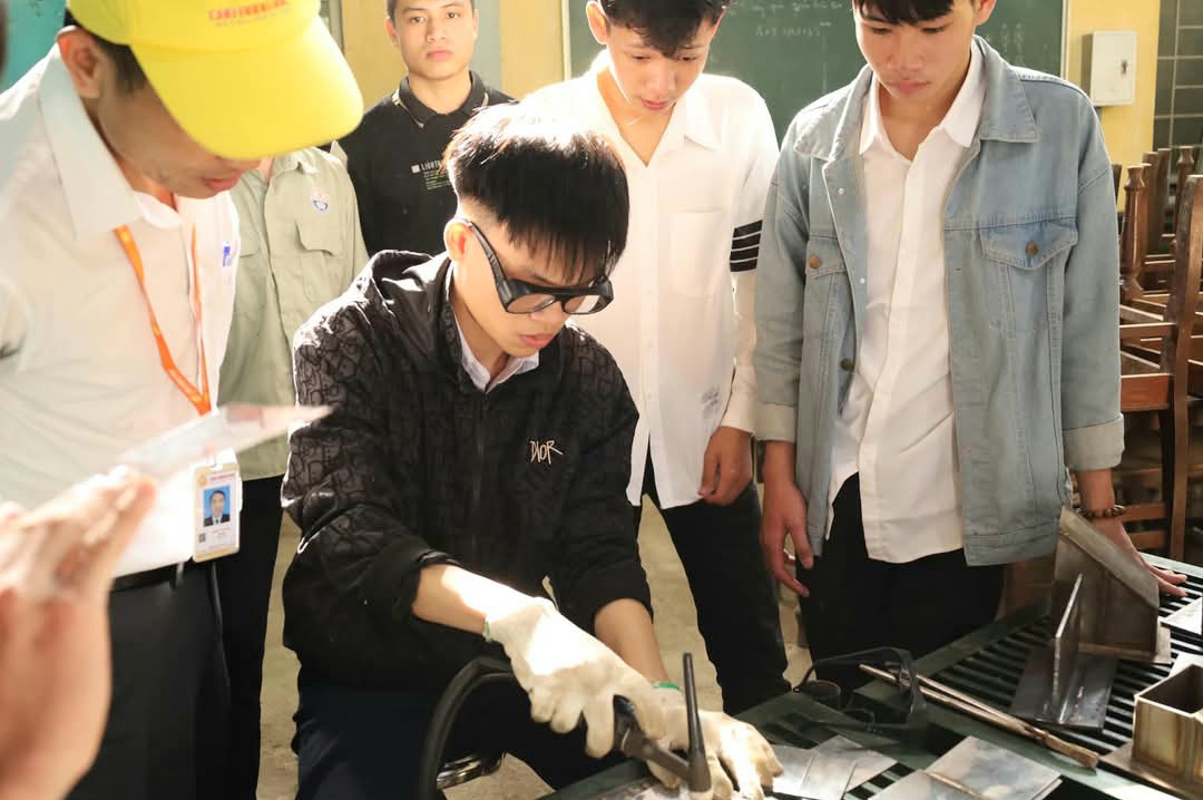 Đào tạo nghề theo nhu cầu thị trường