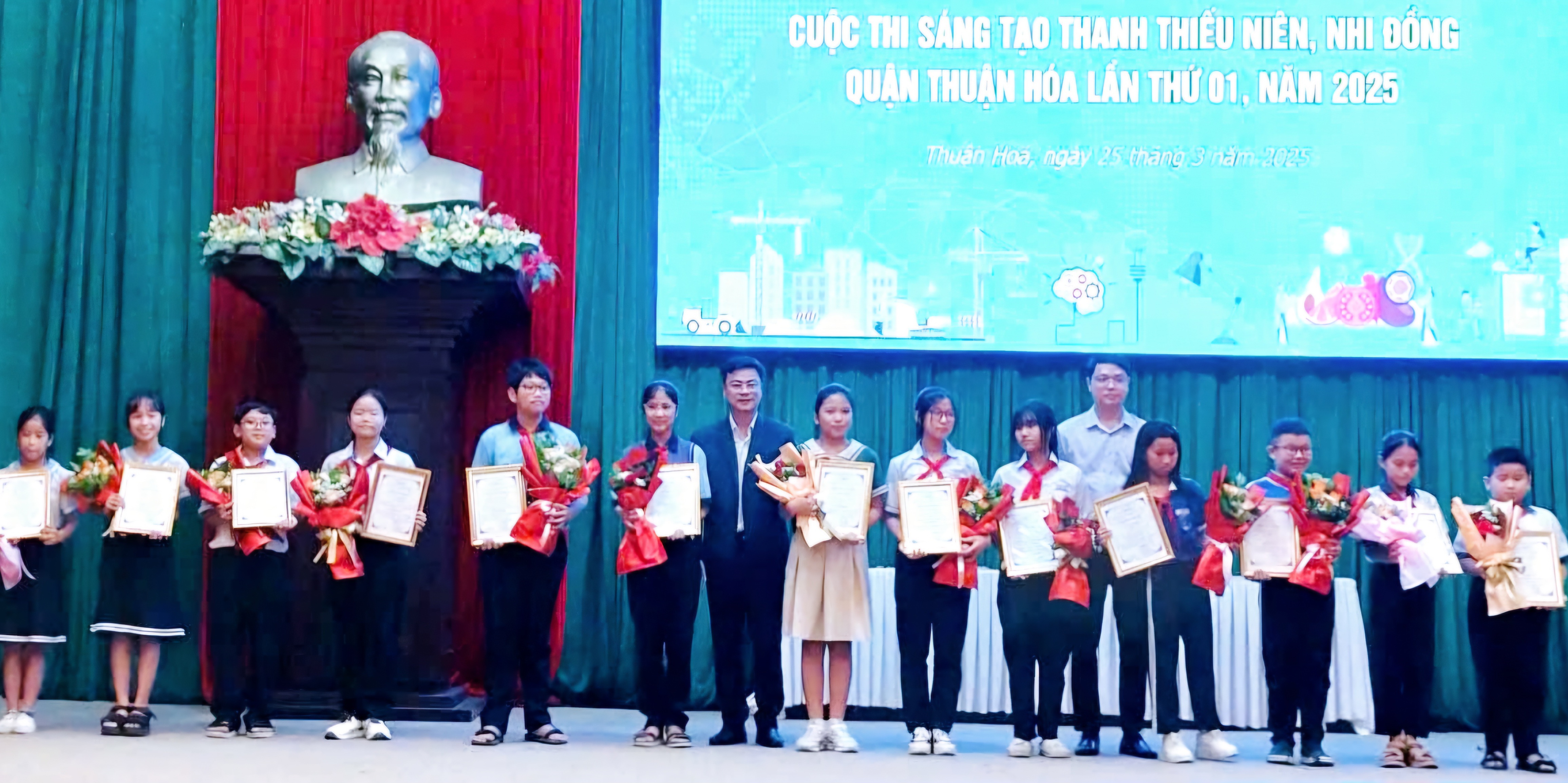 35 đề tài đạt giải cuộc thi sáng tạo thanh thiếu niên, nhi đồng quận Thuận Hóa lần thứ nhất
