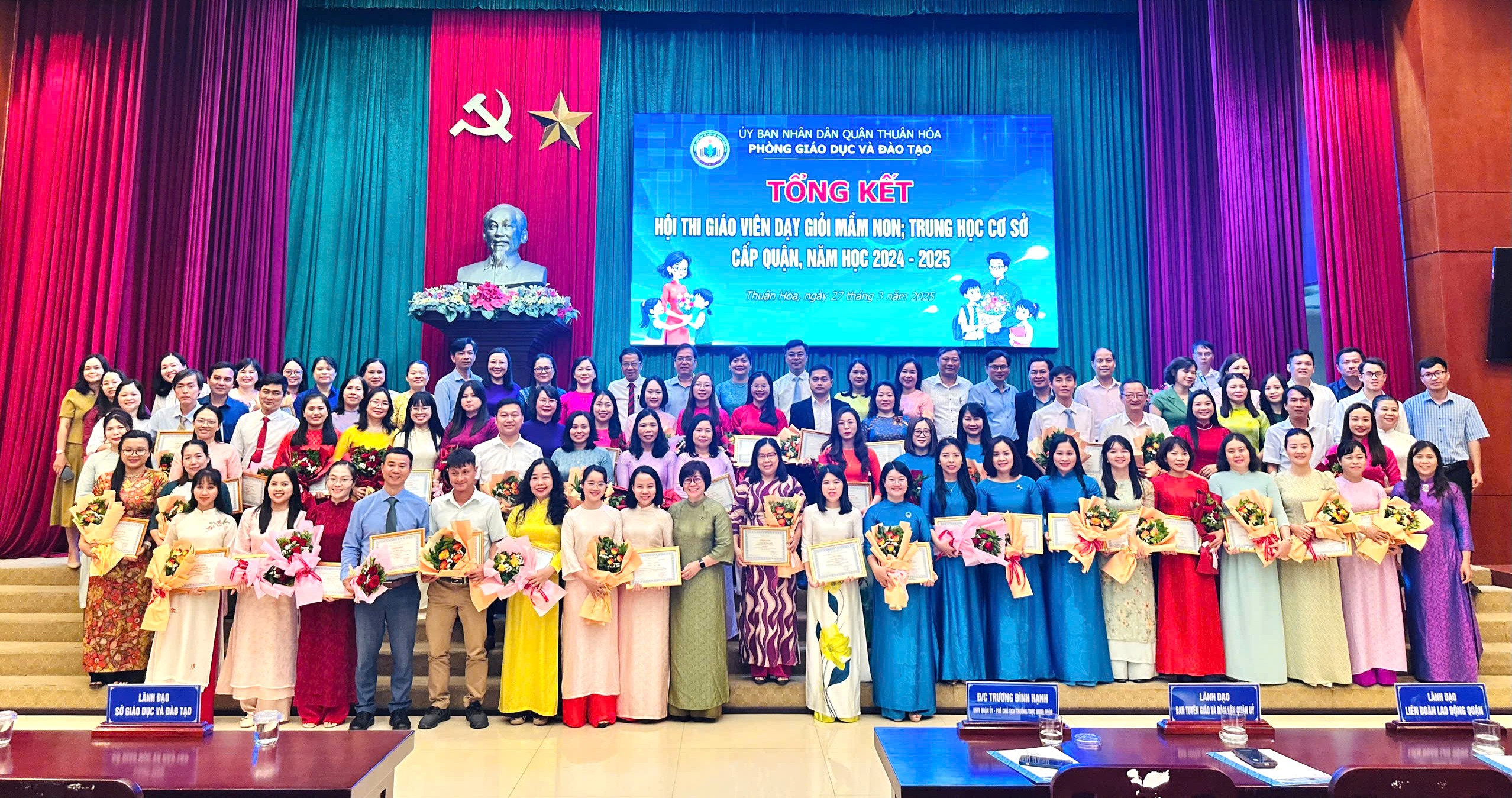 Hơn 120 giáo viên đạt giải Hội thi giáo viên dạy giỏi mầm non, trung học cơ sở cấp quận