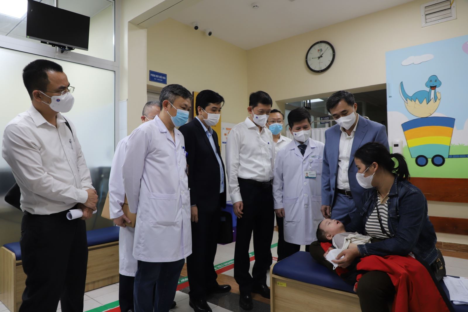 Có đến 60 bệnh nhi mắc sởi chưa được tiêm chủng