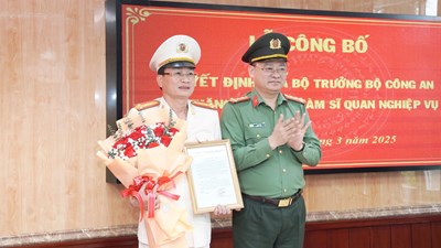 Phó Giám đốc Công an TP. Huế Dương Văn Thoan được thăng hàm Đại tá