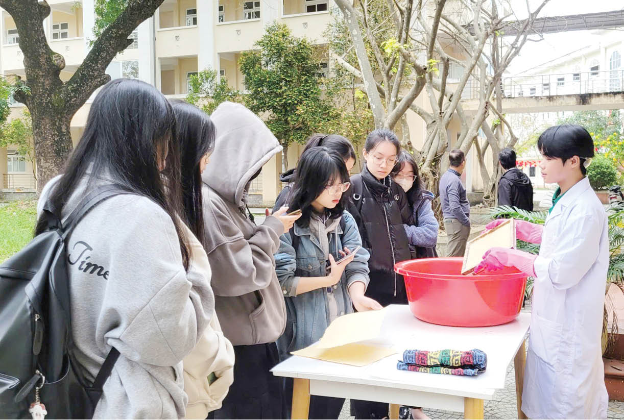 Trải nghiệm làm nhà khoa học bảo vệ môi trường