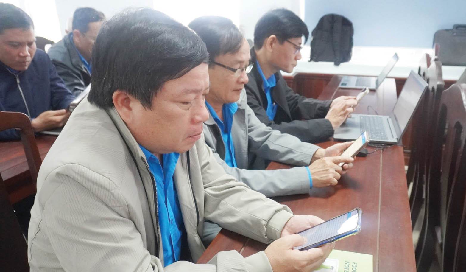 Bắt nhịp công nghệ số