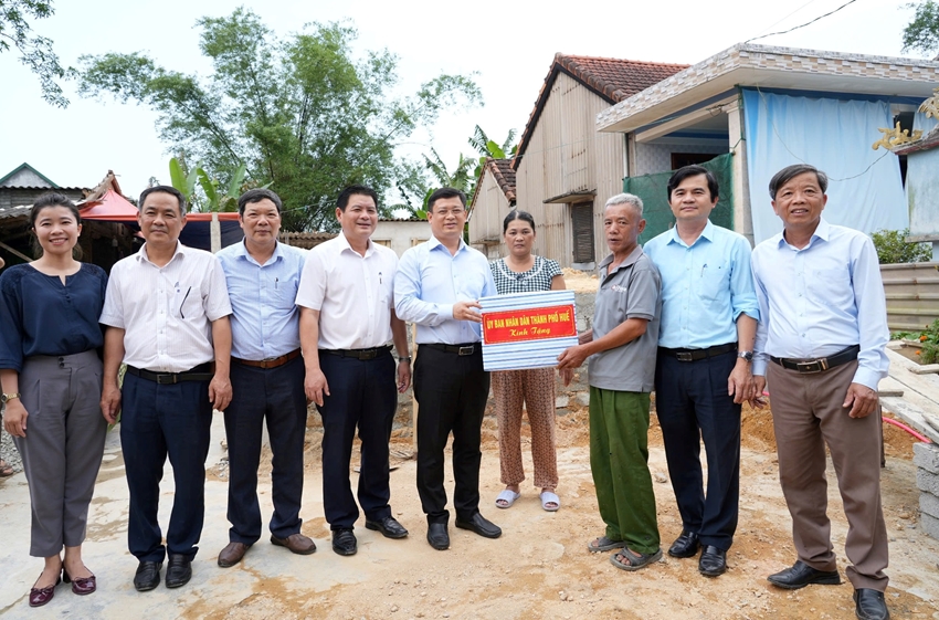 Bảo đảm truyền thông đúng, đủ về chương trình xóa nhà tạm