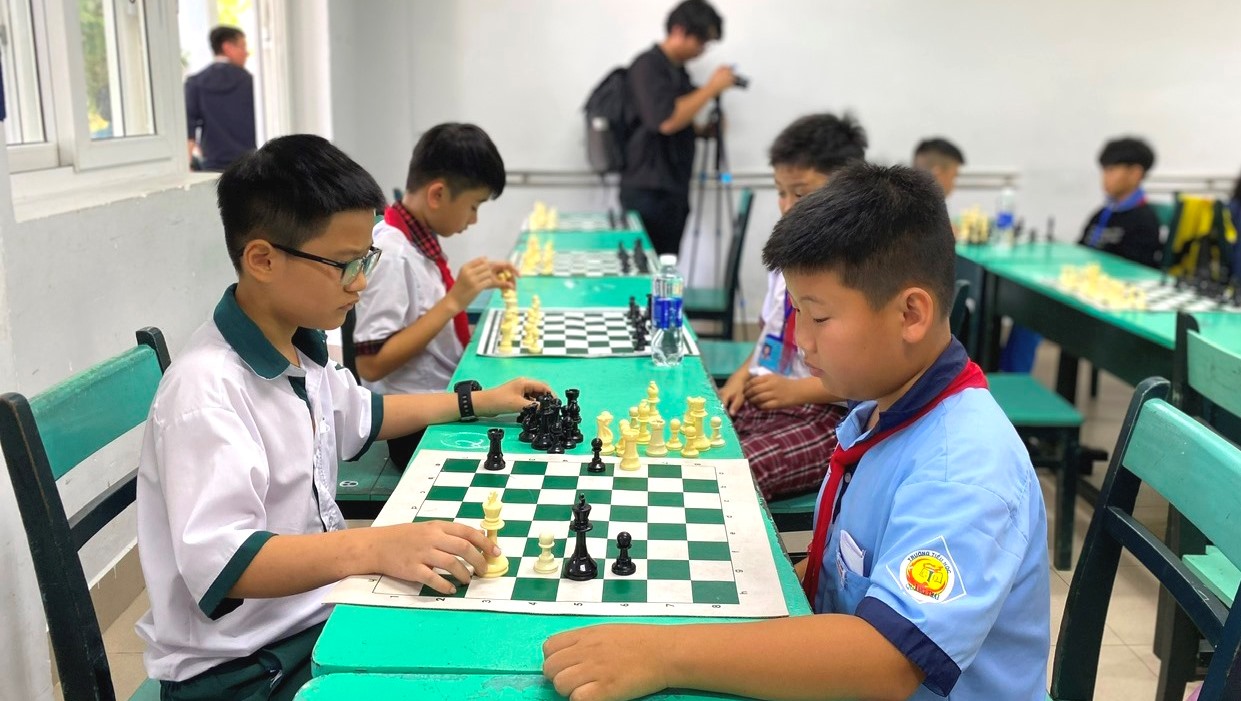 Hơn 200 học sinh, giáo viên tham gia Giải cờ vua, cờ tướng cấp tiểu học
