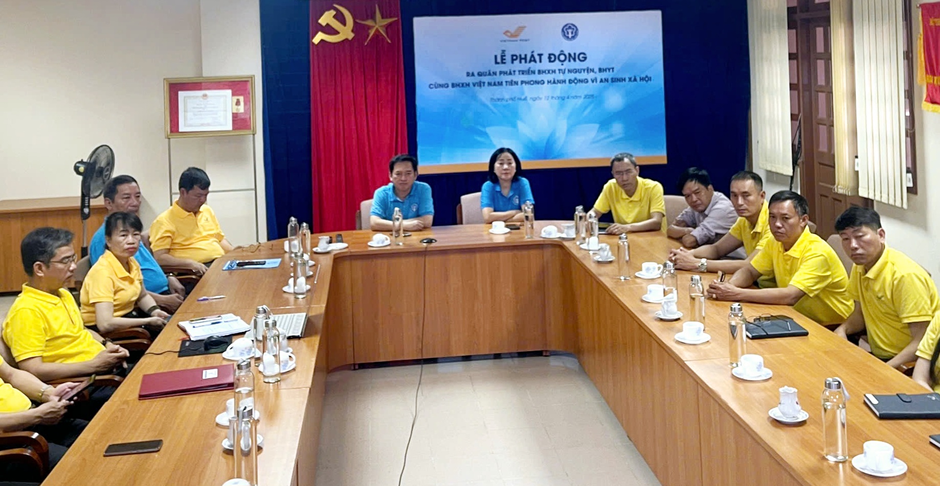 Ra quân phát triển bảo hiểm xã hội tự nguyện, bảo hiểm y tế hộ gia đình