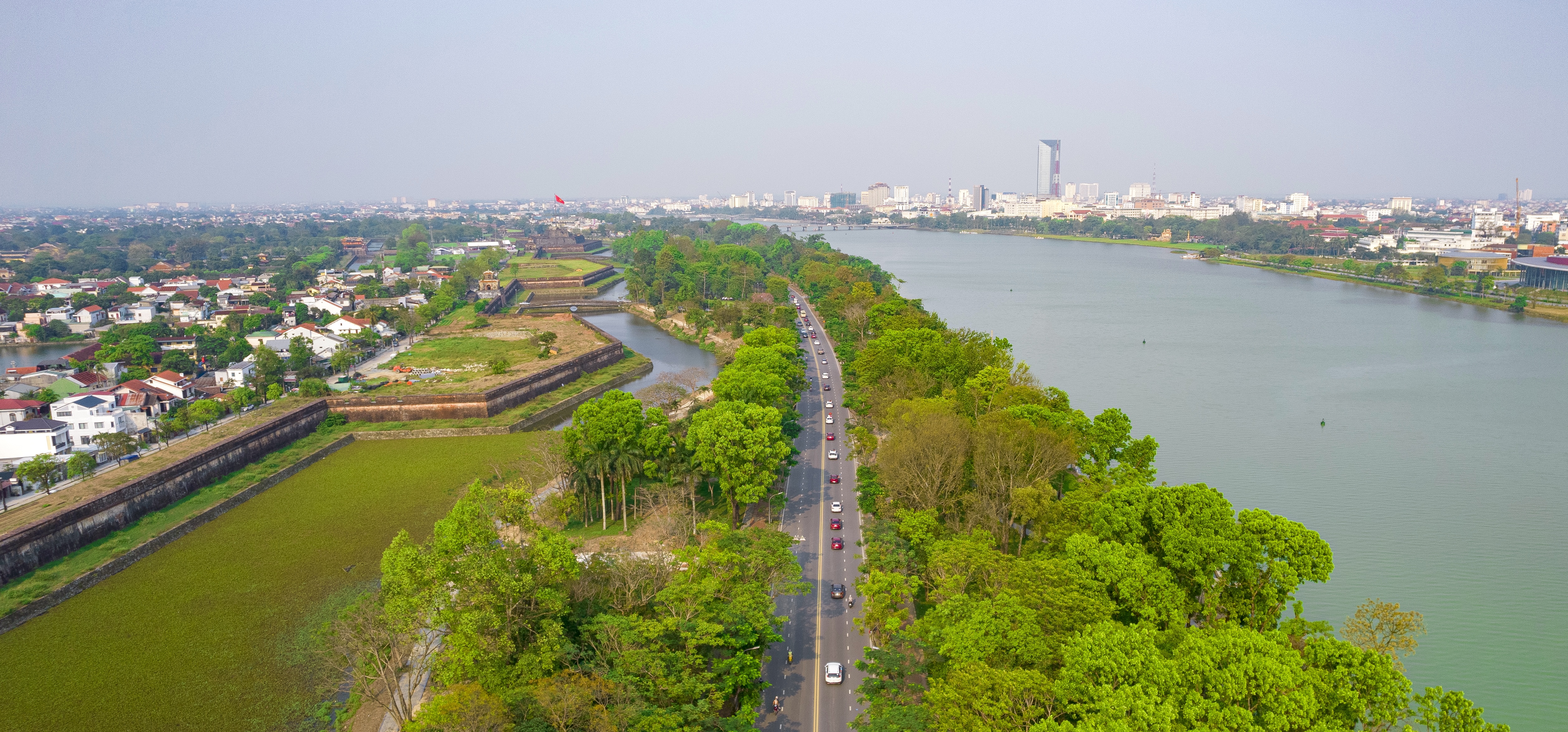 Góp ý xây dựng TP Huế trở thành đô thị di sản thông minh, xanh và bền vững