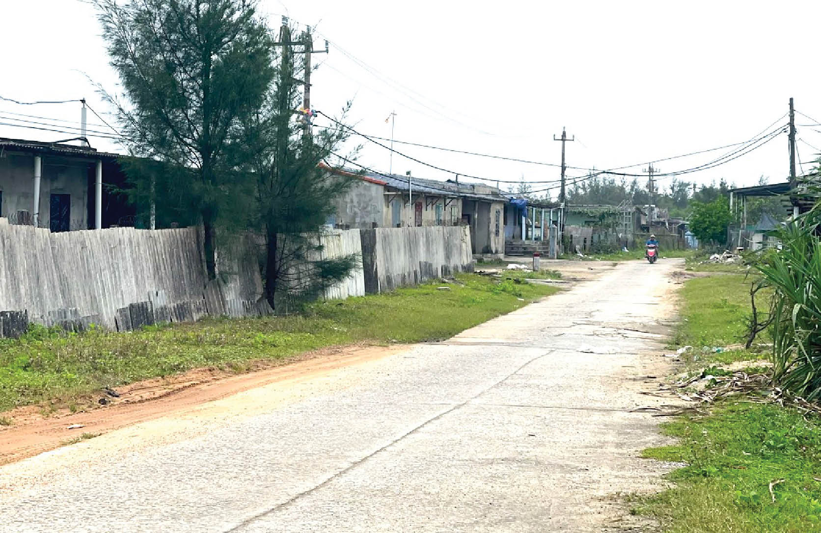 Tuyến giao thông huyết mạch vùng biển xuống cấp