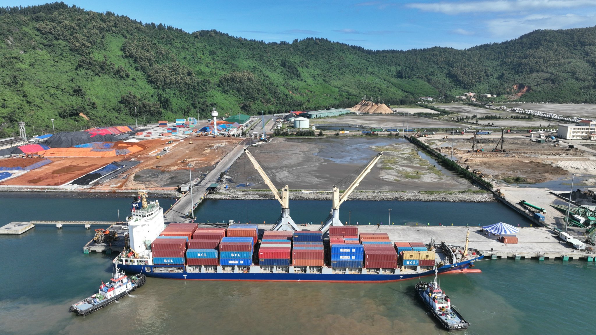 Xây dựng nhà ở xã hội tại Khu đô thị Chân Mây