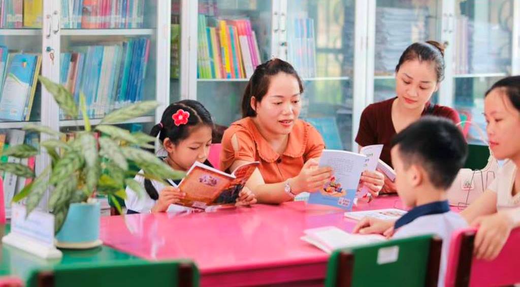 Gia đình - nơi con bắt đầu tình yêu với sách