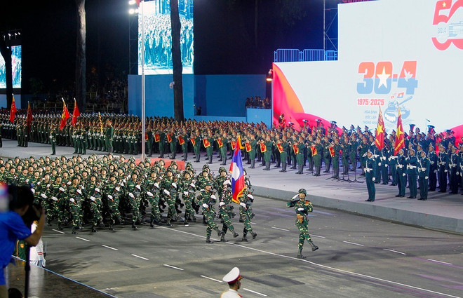 Củng cố niềm tin, tăng cường tin cậy chính trị của tình đoàn kết Việt-Lào