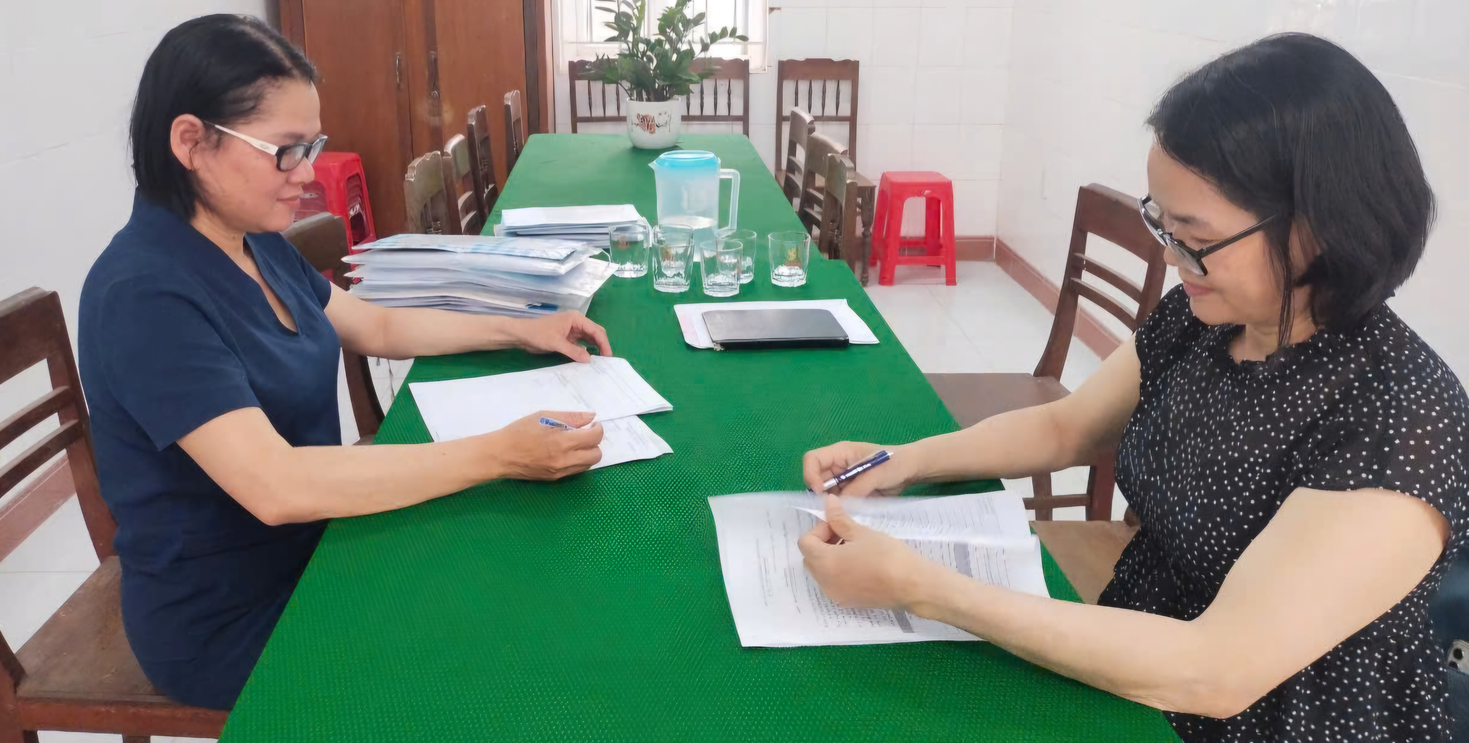 Giám sát hỗ trợ kỹ thuật lấy máu đầu ngón tay, xét nghiệm sàng lọc HIV tuyến y tế cơ sở