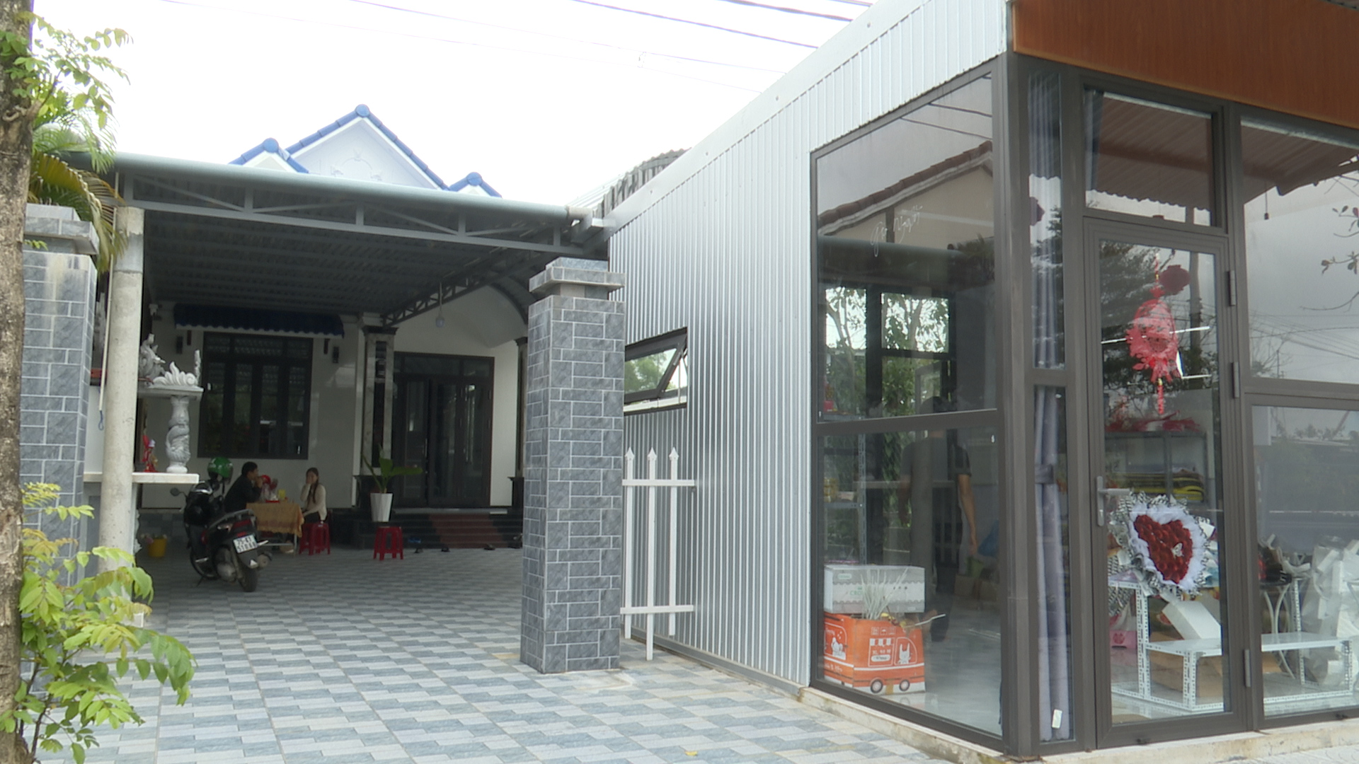 Thi đua đổi thay cuộc sống